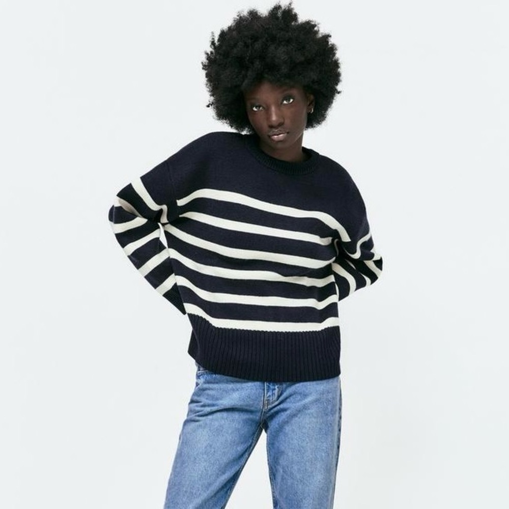 Zara Sweater - Picture 2 of 6